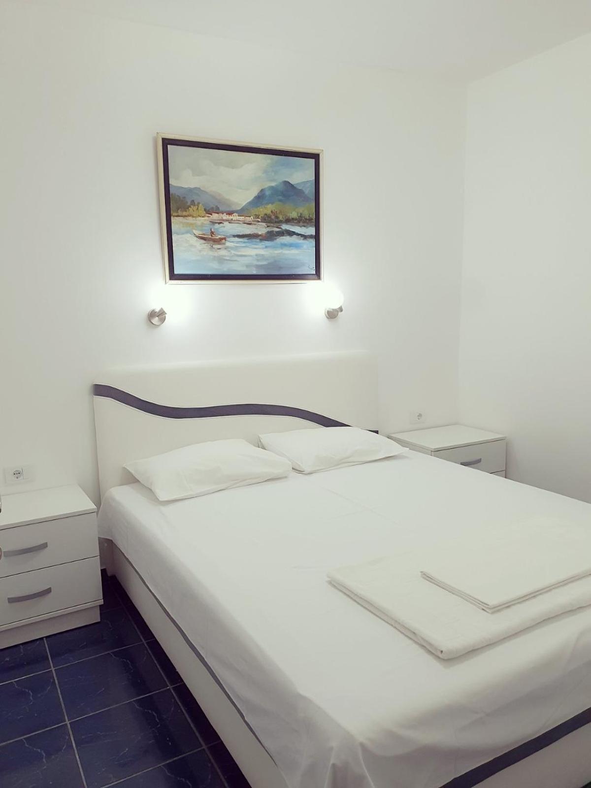 Apartments Adriatic Sveti Stefan Rom bilde